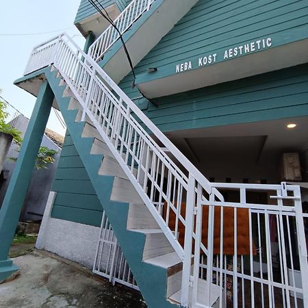 Hotel Oyo Life 92977 Neba Kost Aesthetic Peladen Exterior foto